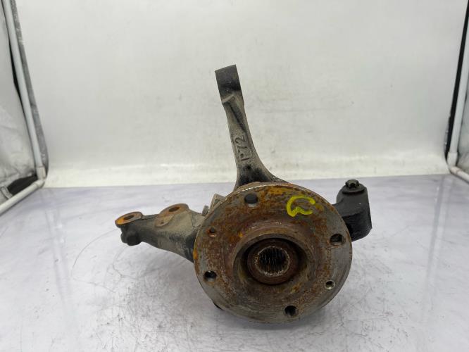 Fusee avant gauche PEUGEOT 208 2 PHASE 1 Essence