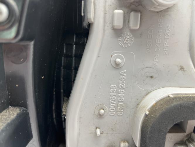 Feu arriere principal droit (feux) VOLKSWAGEN POLO 5 PHASE 1 Diesel