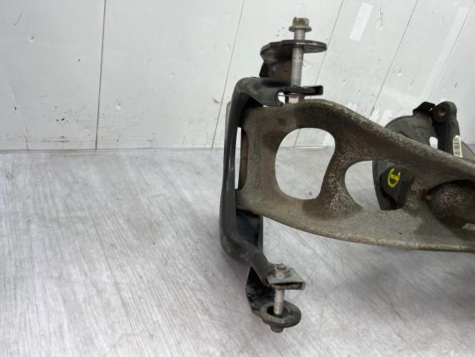 Fusee avant droit CITROEN C5 2 Diesel