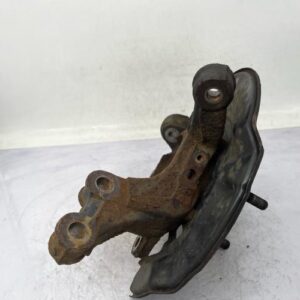 Fusee avant gauche TOYOTA YARIS 2 PHASE 2 Diesel