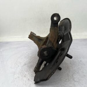Fusee avant droit TOYOTA YARIS 2 PHASE 2 Diesel