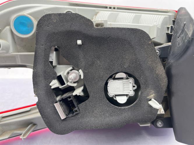 Feu arriere principal droit (feux) PEUGEOT 308 2 SW PHASE 2 BREAK Diesel