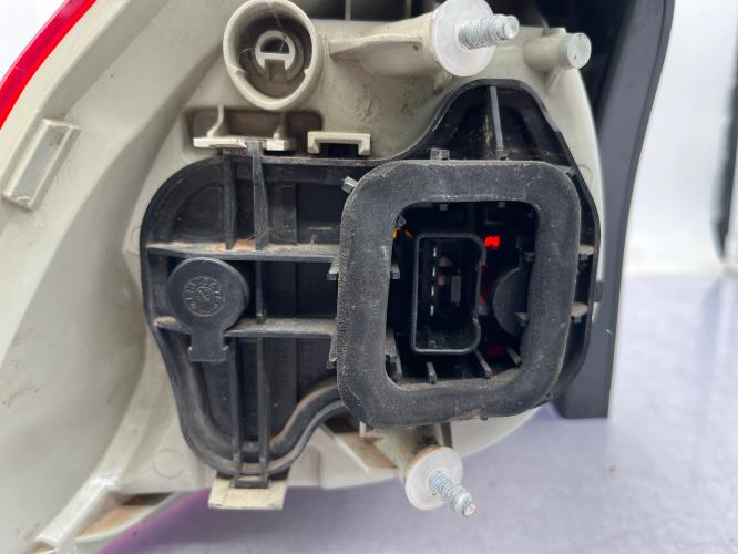 Feu arriere principal droit (feux) VOLKSWAGEN GOLF 5 Diesel
