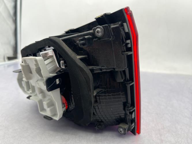 Feu arriere secondaire gauche (feux) VOLKSWAGEN GOLF SPORTSVAN PHASE 1 Essence