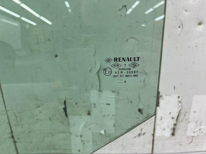 Vitre arriere gauche RENAULT CLIO 2 PHASE 2 Diesel