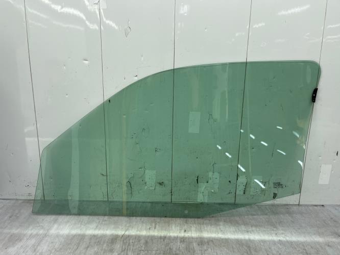 Vitre avant droit RENAULT CLIO 2 PHASE 1 Diesel