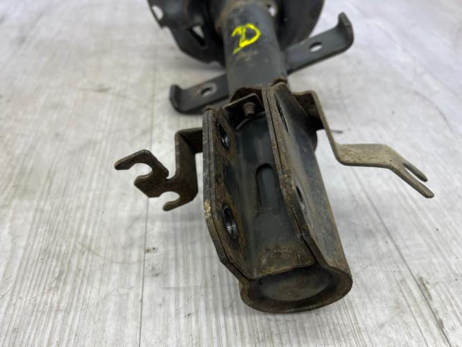 Amortisseur avant droit RENAULT CLIO 3 PHASE 1 BREAK Essence