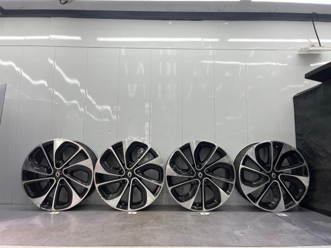 Jeu de 4 jantes  RENAULT GRAND SCENIC 3 PHASE 3 Diesel