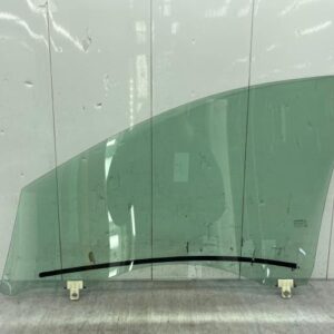 Vitre avant droit RENAULT MEGANE 3 PHASE 1 Diesel