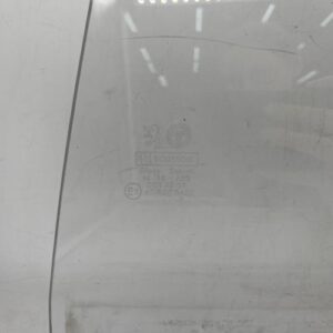 Vitre arriere gauche PEUGEOT 205 PHASE 2 Essence