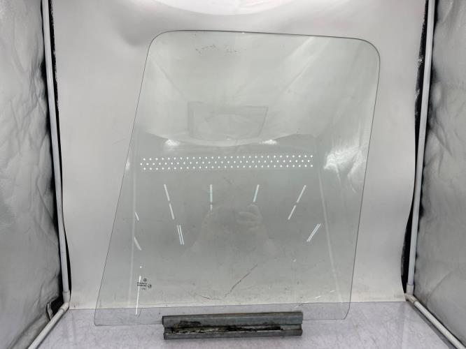 Vitre avant droit MERCEDES SPRINTER 1 PHASE 2 Diesel