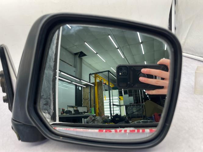 Retroviseur droit MITSUBISHI L 200 2 Diesel