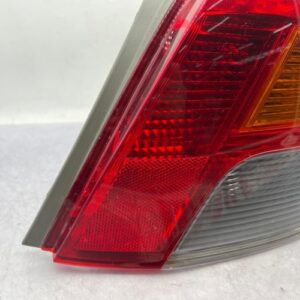 Feu arriere principal droit (feux) TOYOTA YARIS 2 PHASE 2 Essence
