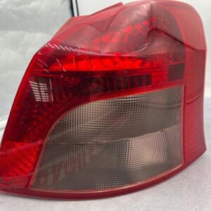 Feu arriere principal droit (feux) TOYOTA YARIS 2 PHASE 1 Diesel