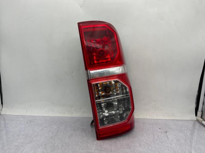 Feu arriere principal droit (feux) TOYOTA HILUX 4 PHASE 3 Diesel