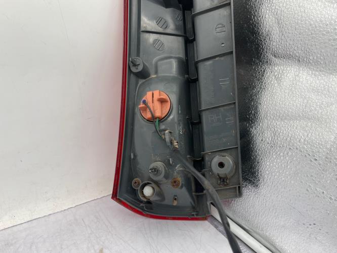 Feu arriere secondaire droit (feux) KIA CEE-D 1 SPORT WAGON PHASE 1 BREAK Diesel