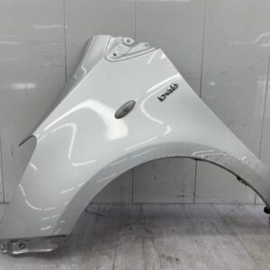 Aile avant gauche TOYOTA YARIS 2 PHASE 1 Diesel