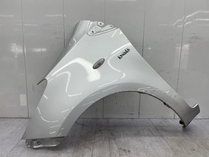 Aile avant gauche TOYOTA YARIS 2 PHASE 1 Diesel