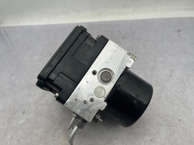 Bloc ABS (freins anti-blocage) RENAULT MEGANE 3 PHASE 3 BREAK Diesel