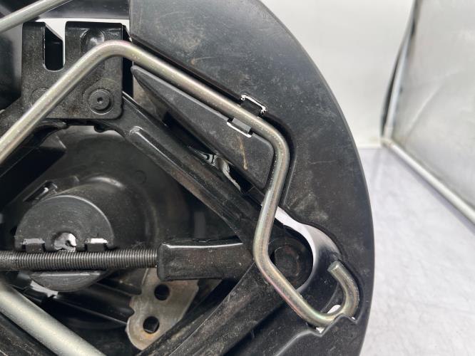 Cric (Ensemble depannage) FORD KA 2 PHASE 2 Essence