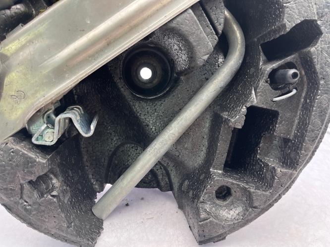 Cric (Ensemble depannage) AUDI A3 1 PHASE 2 Diesel