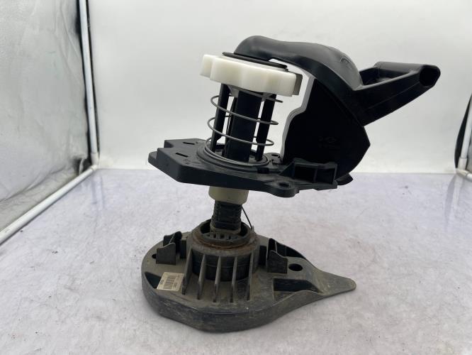 Treuil de roue de secours RENAULT CLIO 3 PHASE 2 Diesel