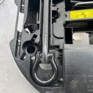 Cric (Ensemble depannage) RENAULT CLIO 3 PHASE 2 Diesel