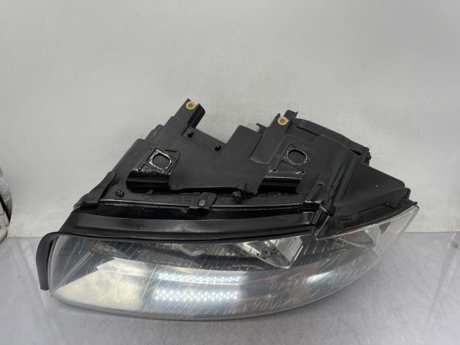 Optique avant principal gauche (feux)(phare) AUDI A4 2 PHASE 1 Diesel