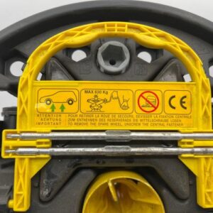 Cric (Ensemble depannage) RENAULT CLIO 2 PHASE 1 Essence