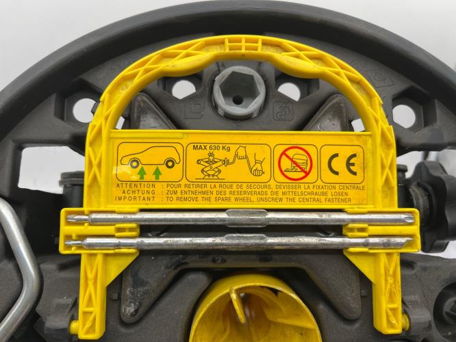 Cric (Ensemble depannage) RENAULT CLIO 2 PHASE 1 Essence