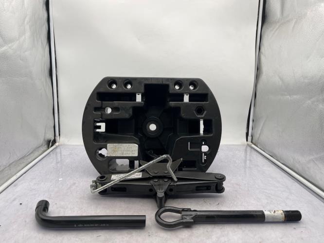 Cric (Ensemble depannage) RENAULT CAPTUR 1 PHASE 1 Diesel