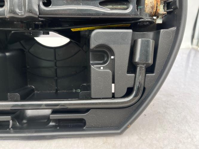 Cric (Ensemble depannage) PEUGEOT 208 1 PHASE 1 Essence