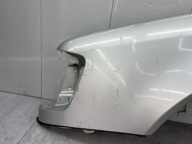 Aile avant gauche MERCEDES 260 W124 PHASE 1 Essence