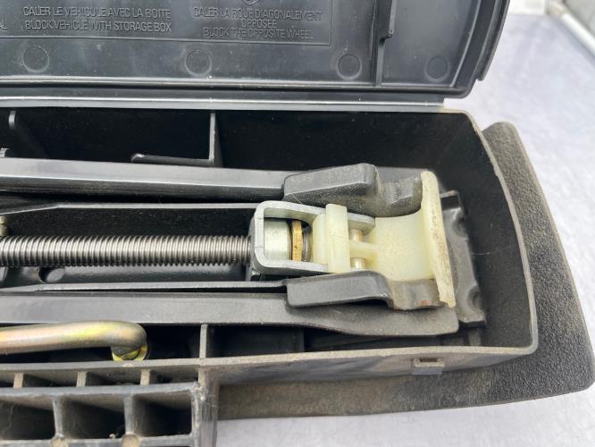 Cric CITROEN SAXO PHASE 2 Essence