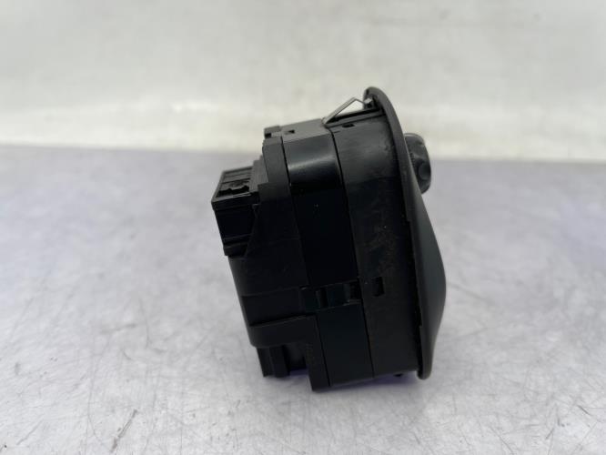 Interrupteur de leve vitre avant gauche PEUGEOT 306 PHASE 2 Diesel