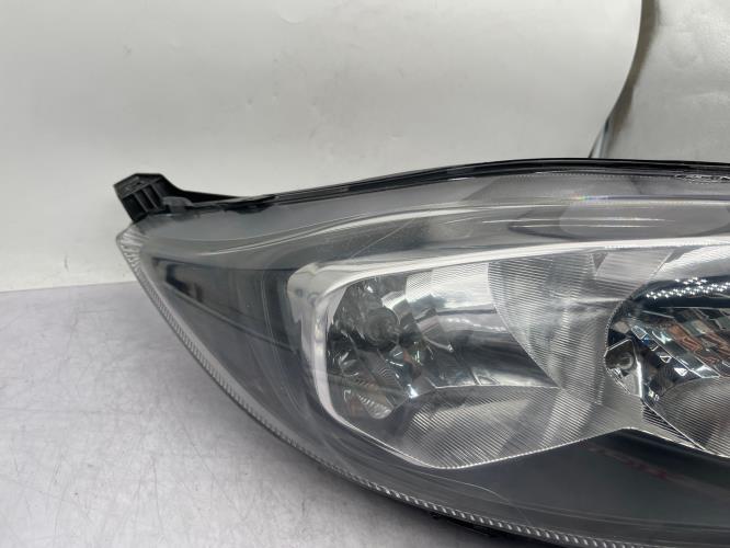 Optique avant principal droit (feux)(phare) FORD FIESTA 6 PHASE 2 Diesel