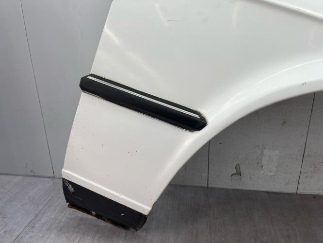 Aile avant droit BMW SERIE 3 E30 Essence