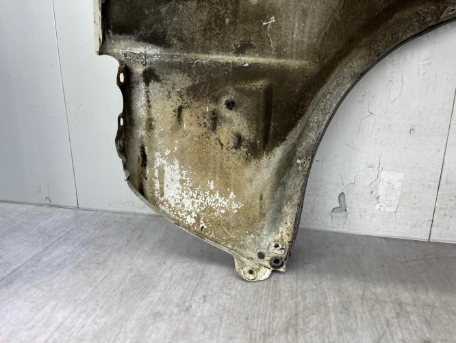 Aile avant droit VOLKSWAGEN Essence