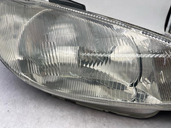 Optique avant principal droit (feux)(phare) PEUGEOT 206 PHASE 1 Diesel