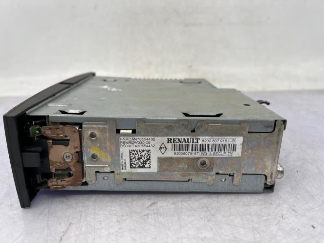 Autoradio d'origine RENAULT CLIO 3 PHASE 1 BREAK Diesel