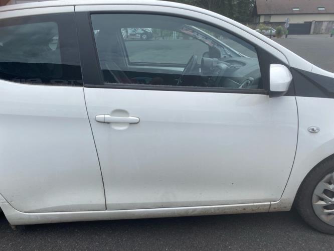 Porte avant droit TOYOTA AYGO 2 PHASE 2 Essence