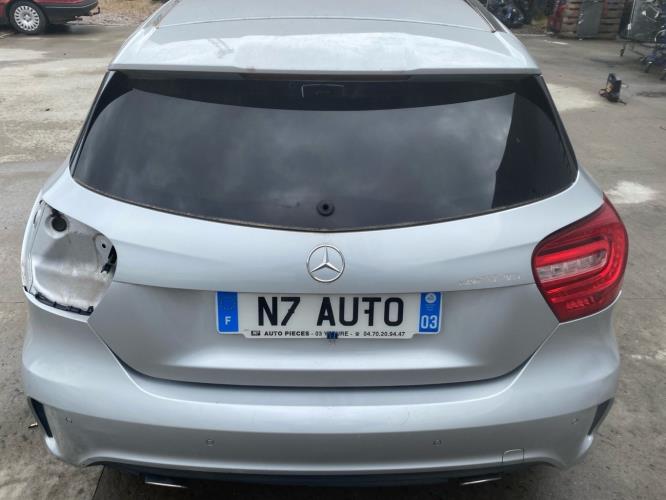 Pare choc arriere MERCEDES CLASSE A 176 PHASE 1 Essence