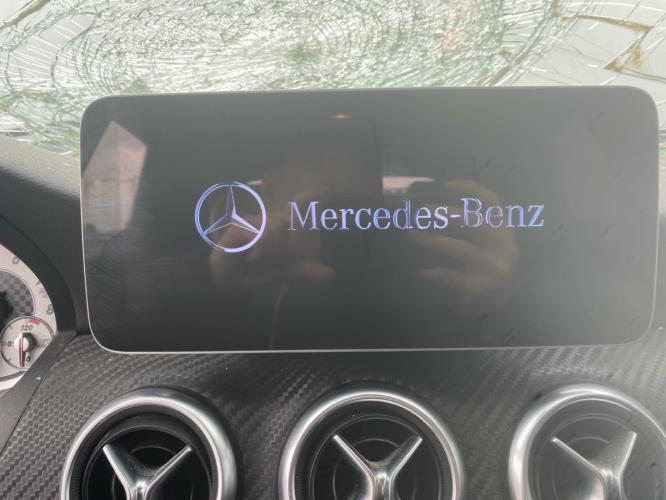 Ecran GPS MERCEDES CLASSE A 176 PHASE 1 Essence