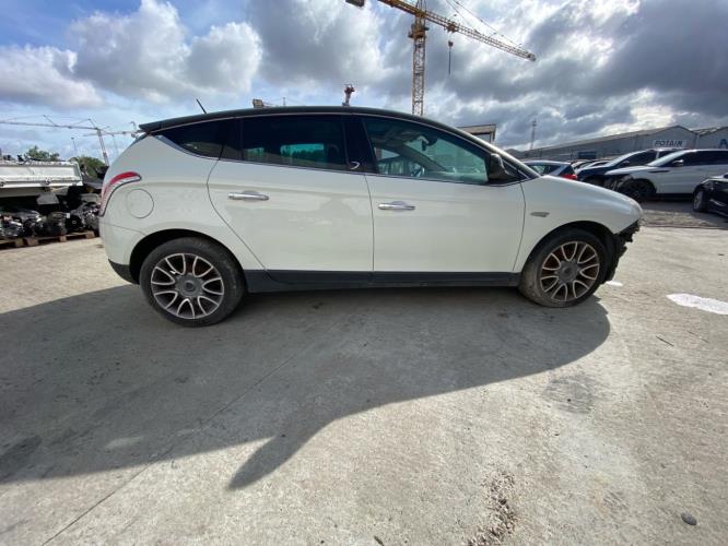 Aile avant droit LANCIA DELTA 3 Diesel