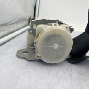 Ceinture arriere droit TOYOTA YARIS 2 PHASE 1 Diesel