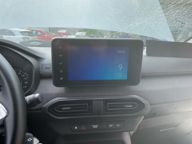 Ecran GPS DACIA SANDERO 3 Essence