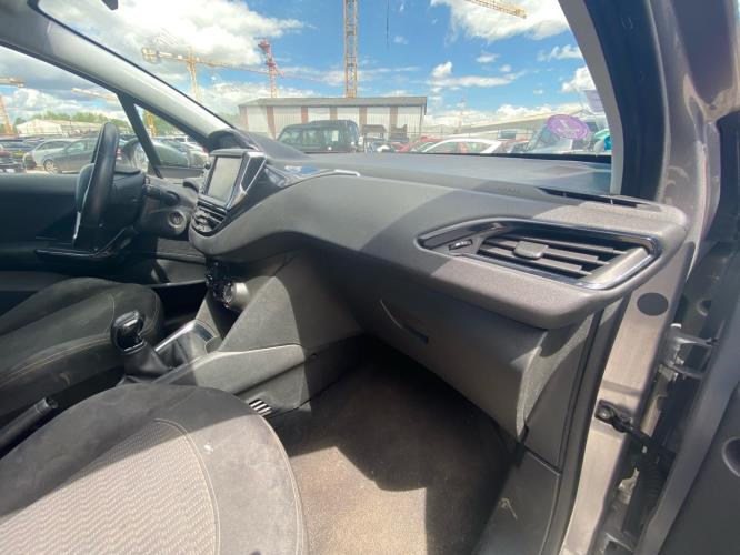 Tableau de bord PEUGEOT 208 1 PHASE 2 Essence