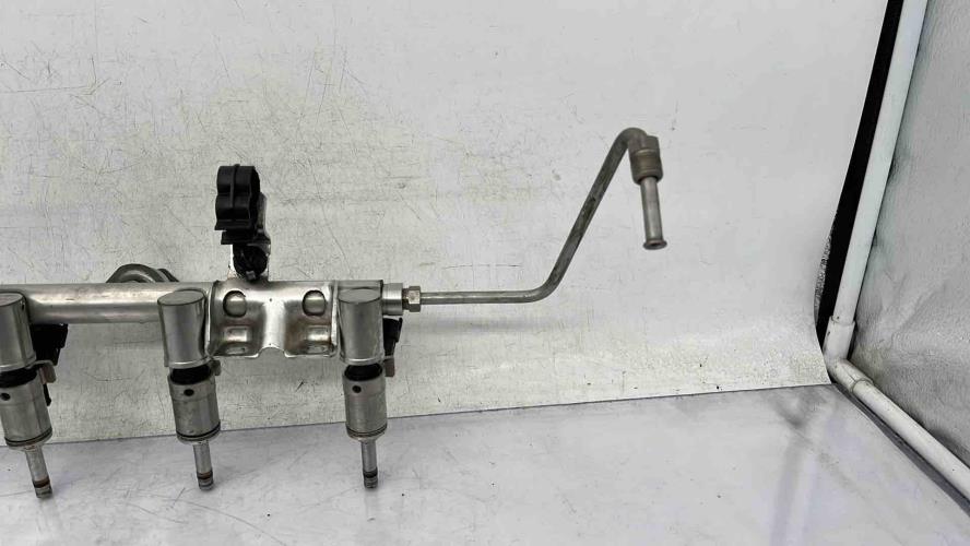 Rampe injection CITROEN DS3 PHASE 1 Essence