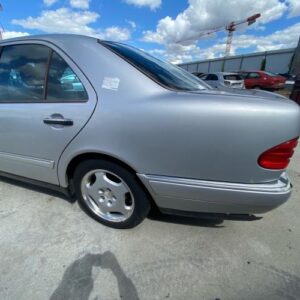 Porte arriere gauche MERCEDES CLASSE E 210 PHASE 1 Essence