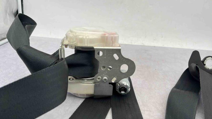 Ceinture avant gauche TOYOTA AYGO 1 PHASE 2 Essence